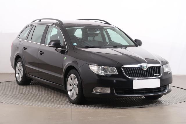 Škoda Superb 2012