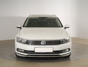 Volkswagen Passat - 2015