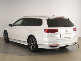 Volkswagen Passat - 2015