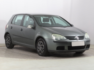 Volkswagen Golf, 2005