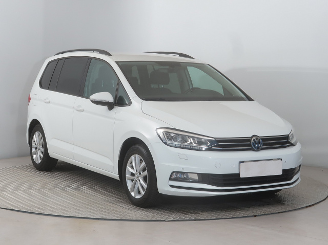 Volkswagen Touran 2016