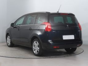 Peugeot 5008 - 2015