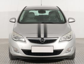 Opel Astra - 2010
