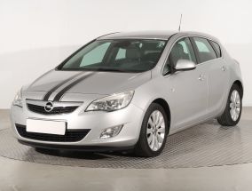 Opel Astra - 2010
