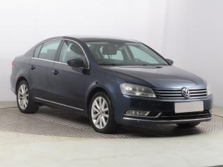 Volkswagen Passat, 2011