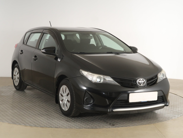 Toyota Auris 2013