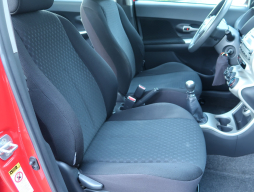 Toyota Urban Cruiser 2010