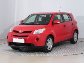Toyota Urban Cruiser - 2010