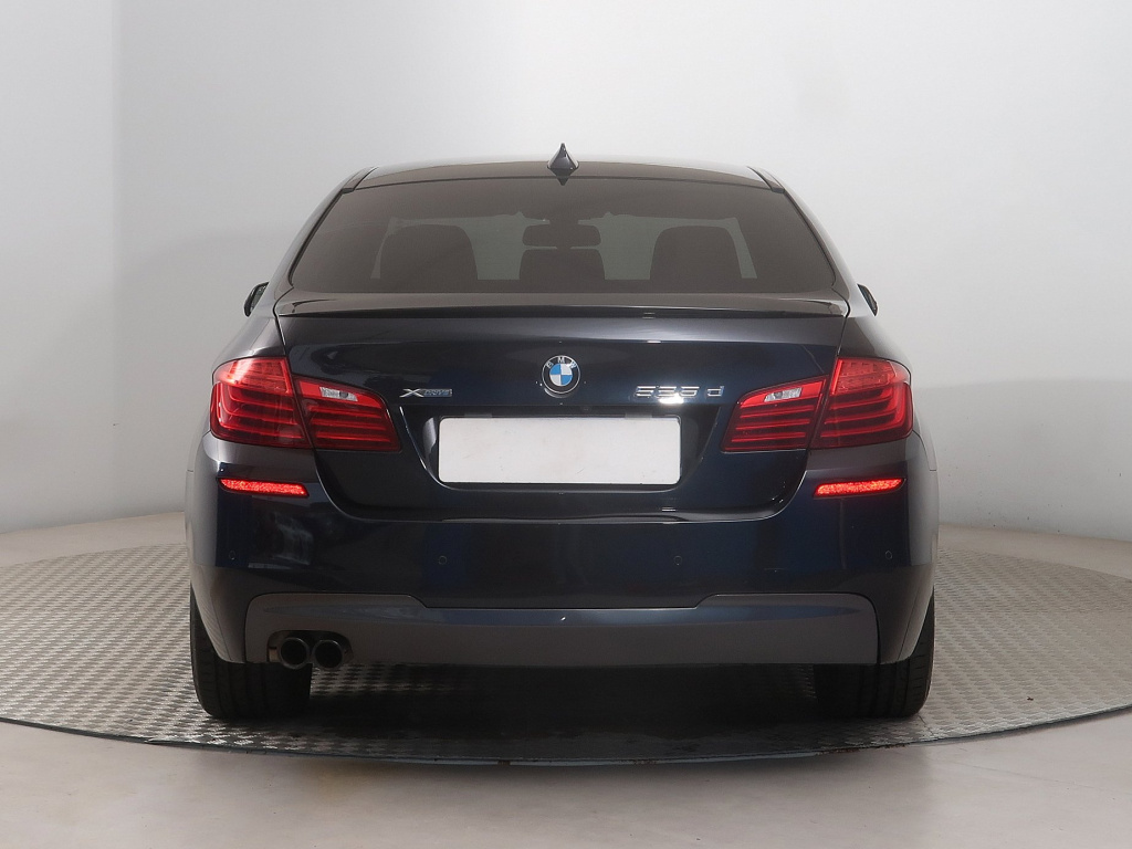 BMW 5