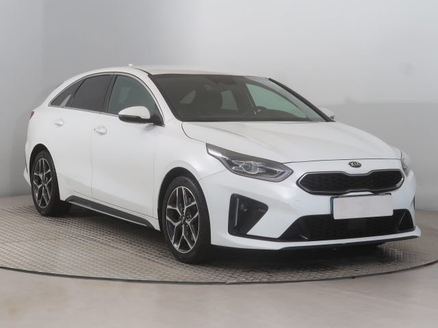 Kia ProCeed 2022