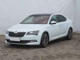 Škoda Superb 2016