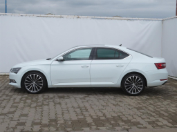 Škoda Superb 2016