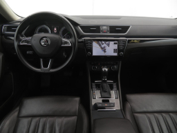 Škoda Superb 2016