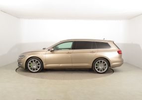 Volkswagen Passat - 2016