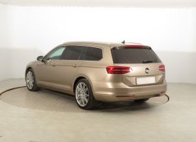 Volkswagen Passat - 2016