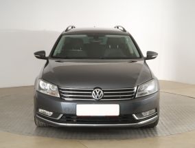 Volkswagen Passat - 2012