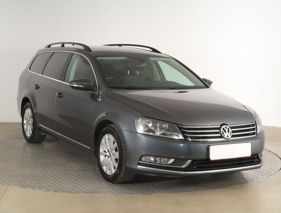 Volkswagen Passat - 2012