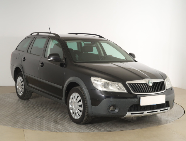 Škoda Octavia Scout, 2011