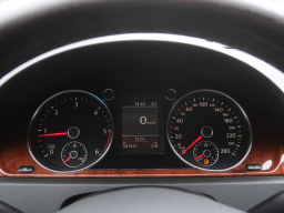 Volkswagen Passat CC 2010