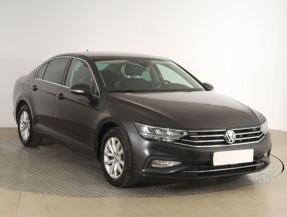 Volkswagen Passat - 2020