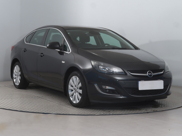 Opel Astra 2015