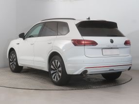 Volkswagen Touareg - 2021
