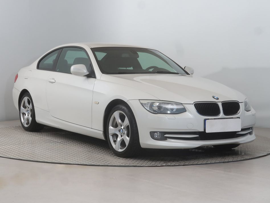 BMW 3 - 2011