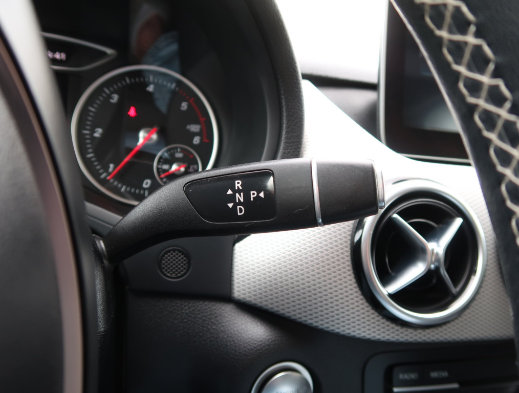 Mercedes-Benz B