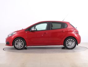 Peugeot 208 - 2016