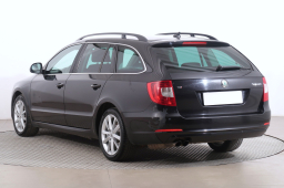 Škoda Superb 2013