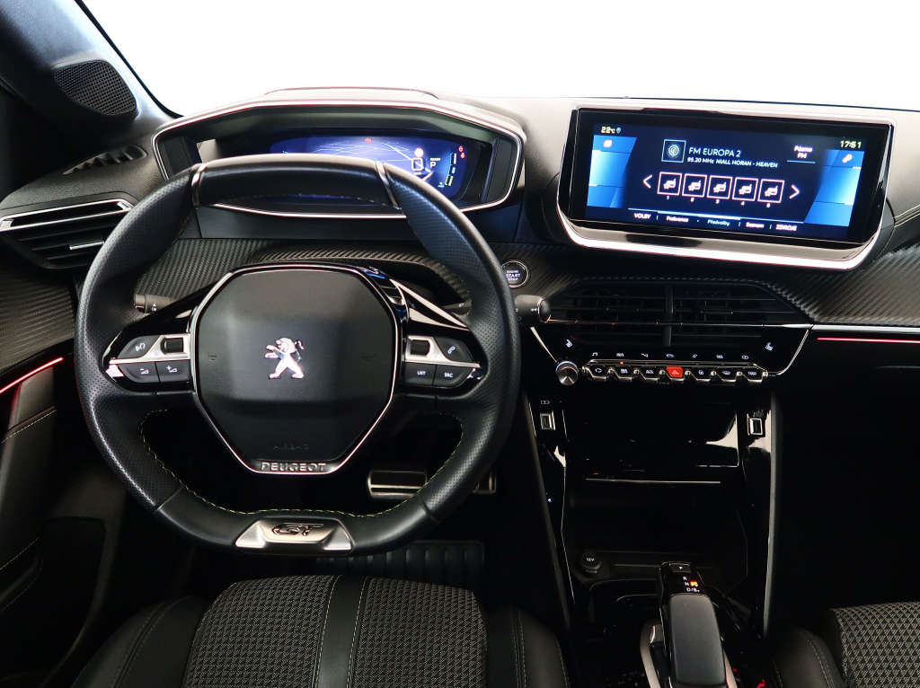 Peugeot e-208