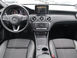 Mercedes-Benz A 2017