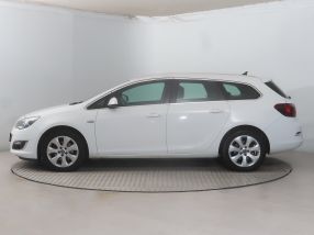 Opel Astra - 2014