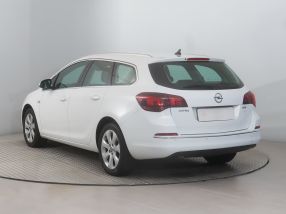 Opel Astra - 2014