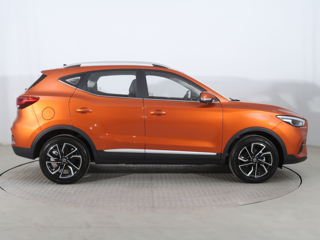 MG ZS SUV
