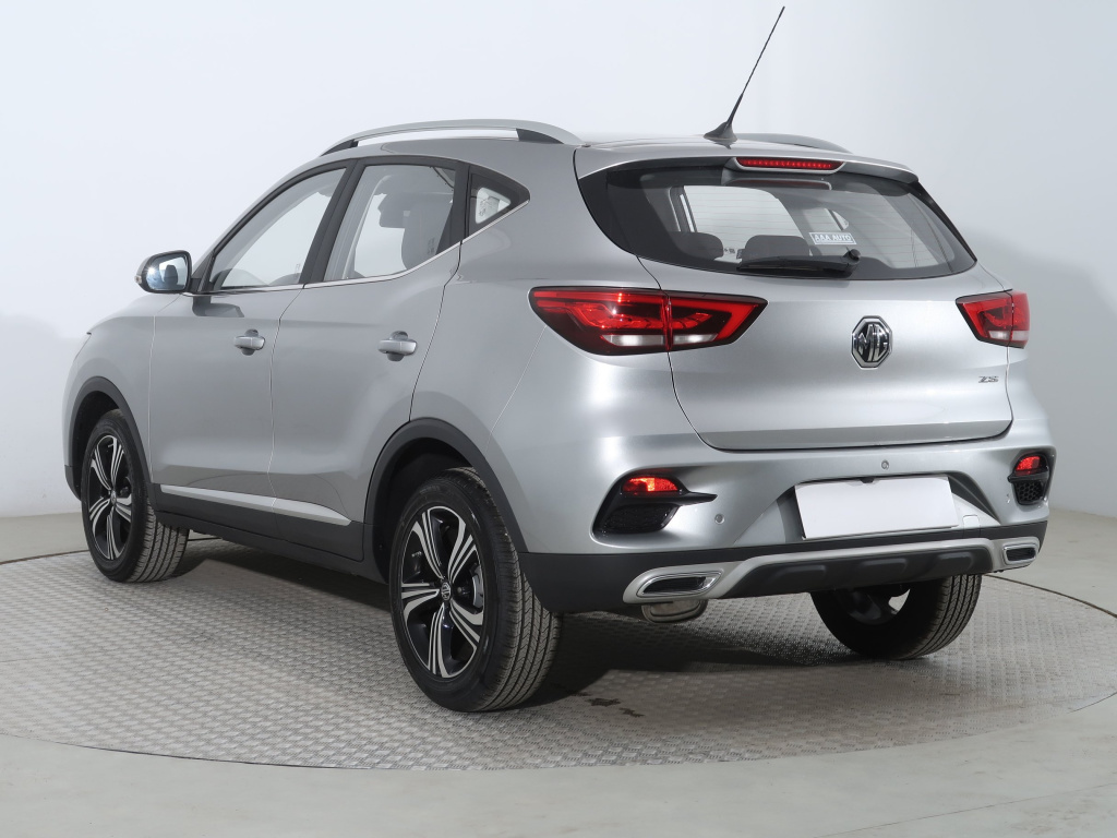 MG ZS SUV