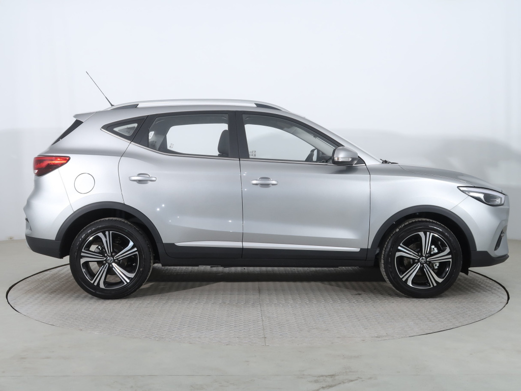 MG ZS SUV