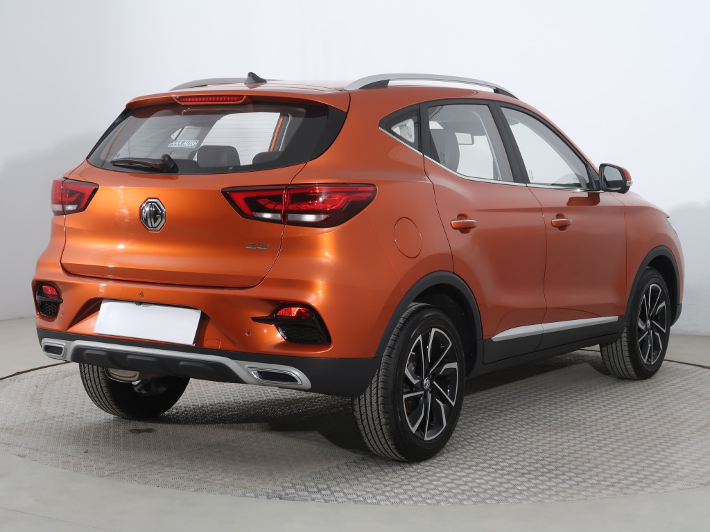 MG ZS SUV