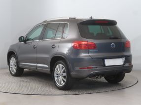 Volkswagen Tiguan - 2013