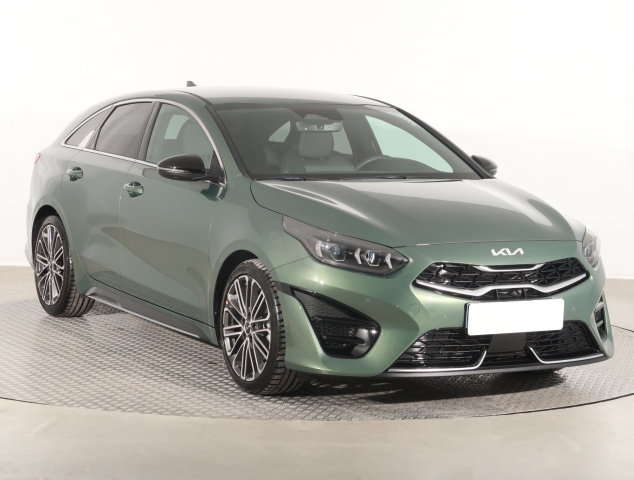 Kia ProCeed 2024