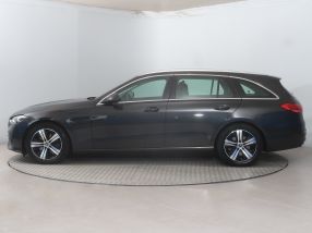 Mercedes-Benz C - 2021