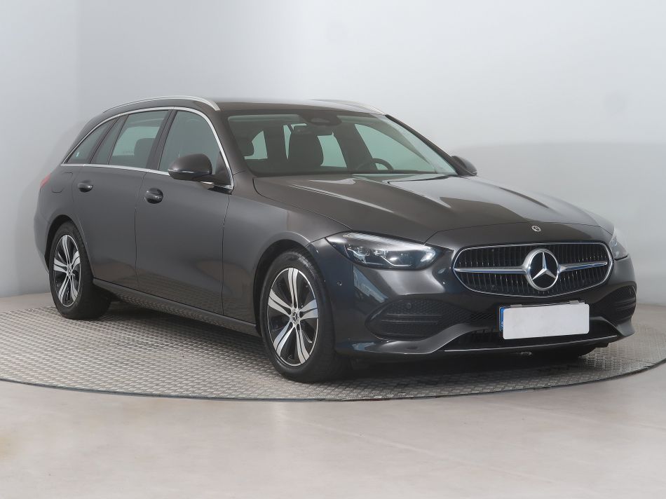Mercedes-Benz C - 2021