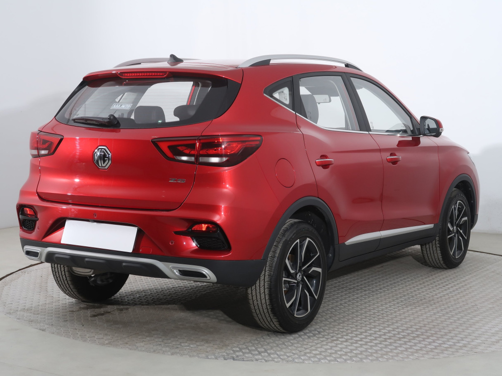 MG ZS SUV