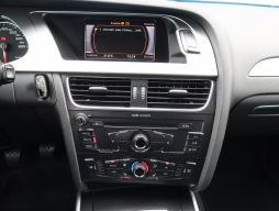Audi A4 2011
