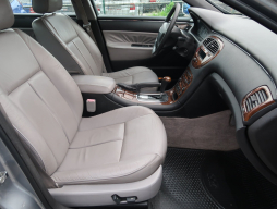 Peugeot 607 2002
