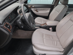 Peugeot 607 2002