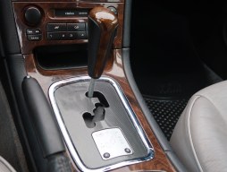 Peugeot 607 2002