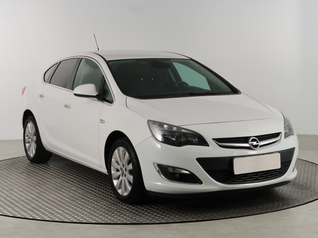 Opel Astra 2013