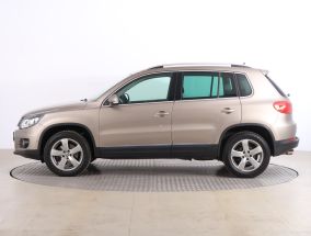 Volkswagen Tiguan - 2012