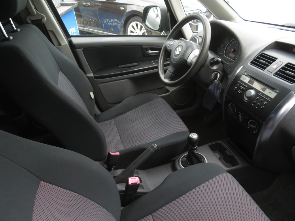 Suzuki SX4